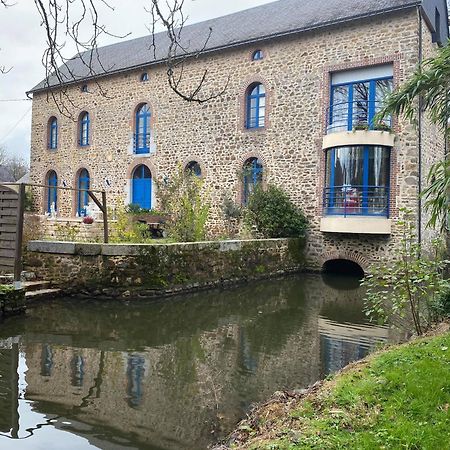 Le Moulin De Meral Montsûrs Extérieur photo
