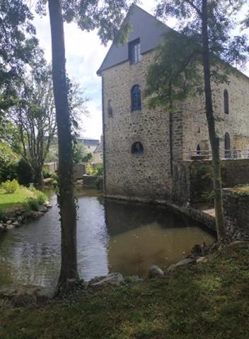 Le Moulin De Meral Montsûrs Extérieur photo