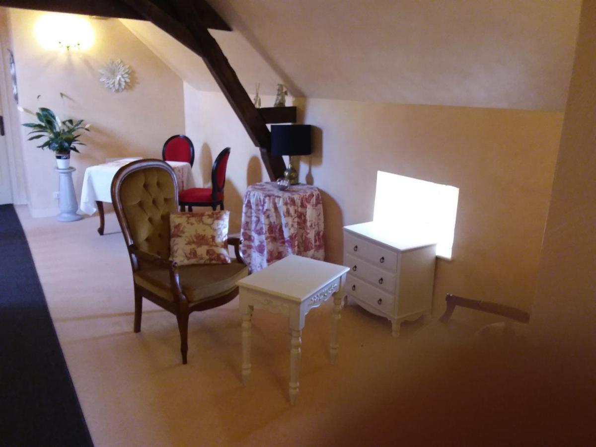 Le Moulin De Meral Montsûrs Extérieur photo