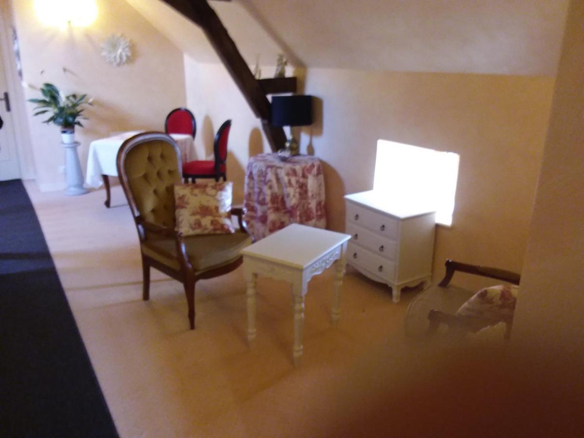 Le Moulin De Meral Montsûrs Extérieur photo
